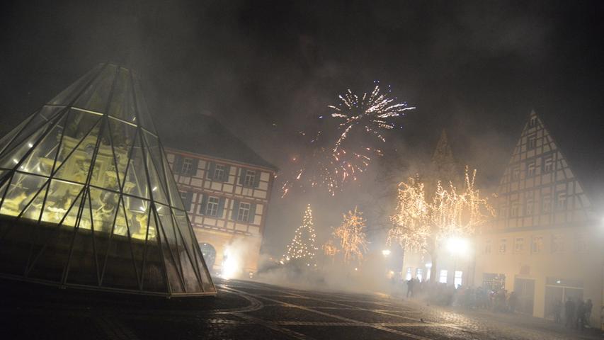 Feuerwerk zu Silvester: Schwabach begrüßt das neue Jahr