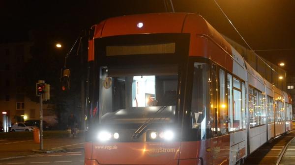 Straßenbahn Nacht