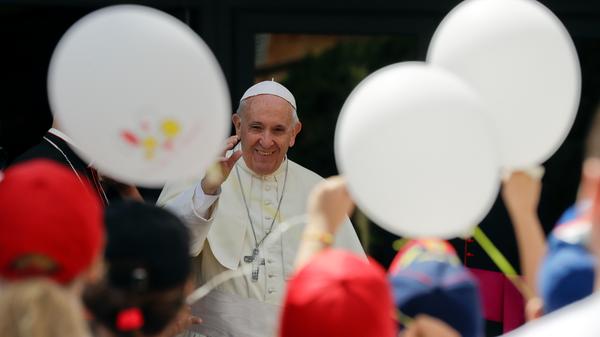 Papst empfängt Kinder aus benachteiligten Regionen