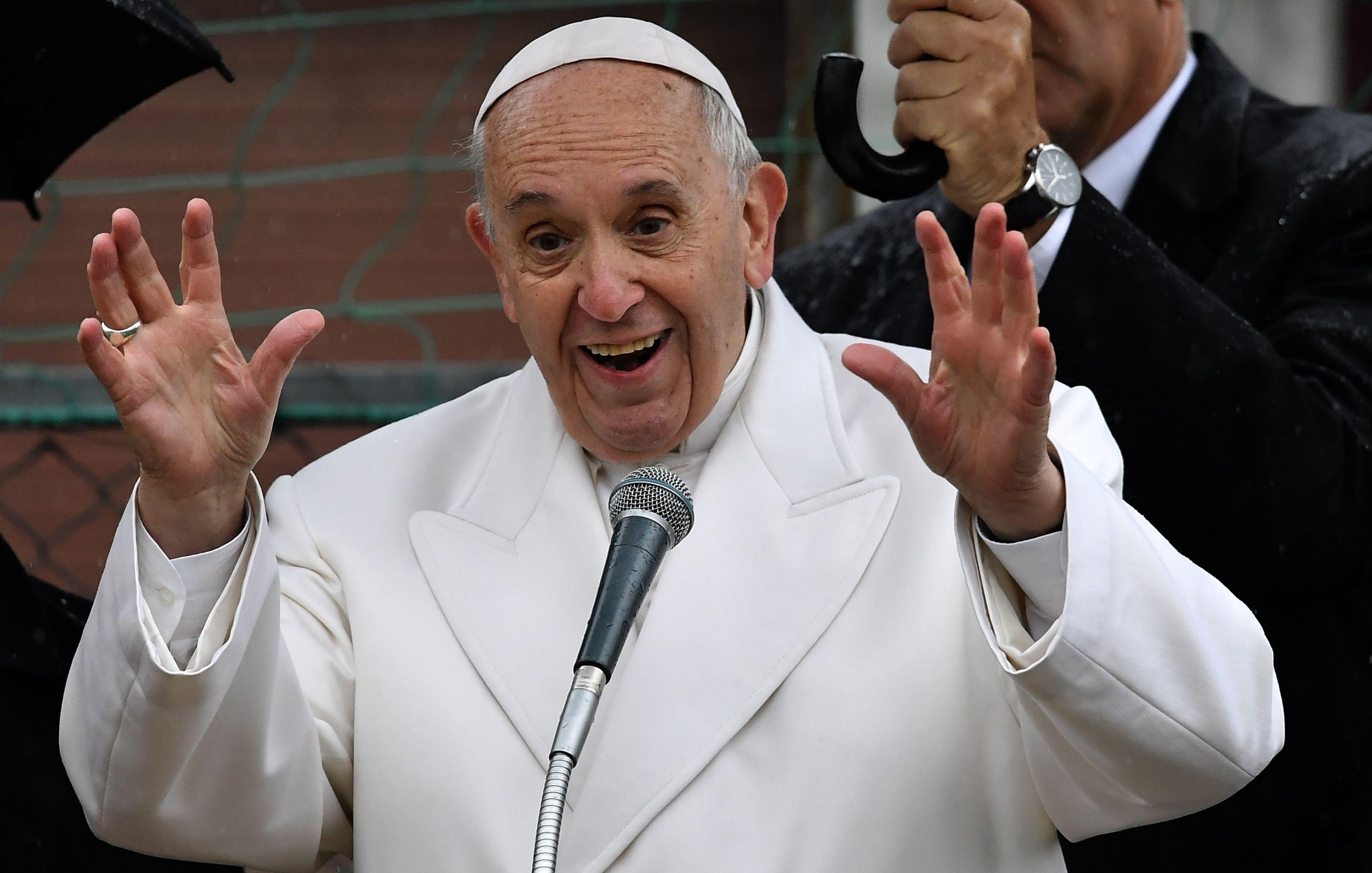 "Wenn jemand homosexuell ist und Gott sucht und guten Willen hat, wer bin ich, ihn zu verurteilen?" (Juli 2013)