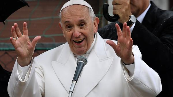 "Wenn jemand homosexuell ist und Gott sucht und guten Willen hat, wer bin ich, ihn zu verurteilen?" (Juli 2013)