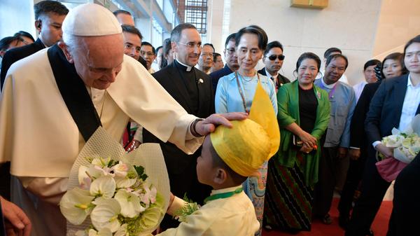 "Abtreibung ist kein kleineres Übel. Das ist ein Verbrechen. Es ist jemanden umbringen, um einen anderen zu retten. Es ist das, was die Mafia macht." (Februar 2016)