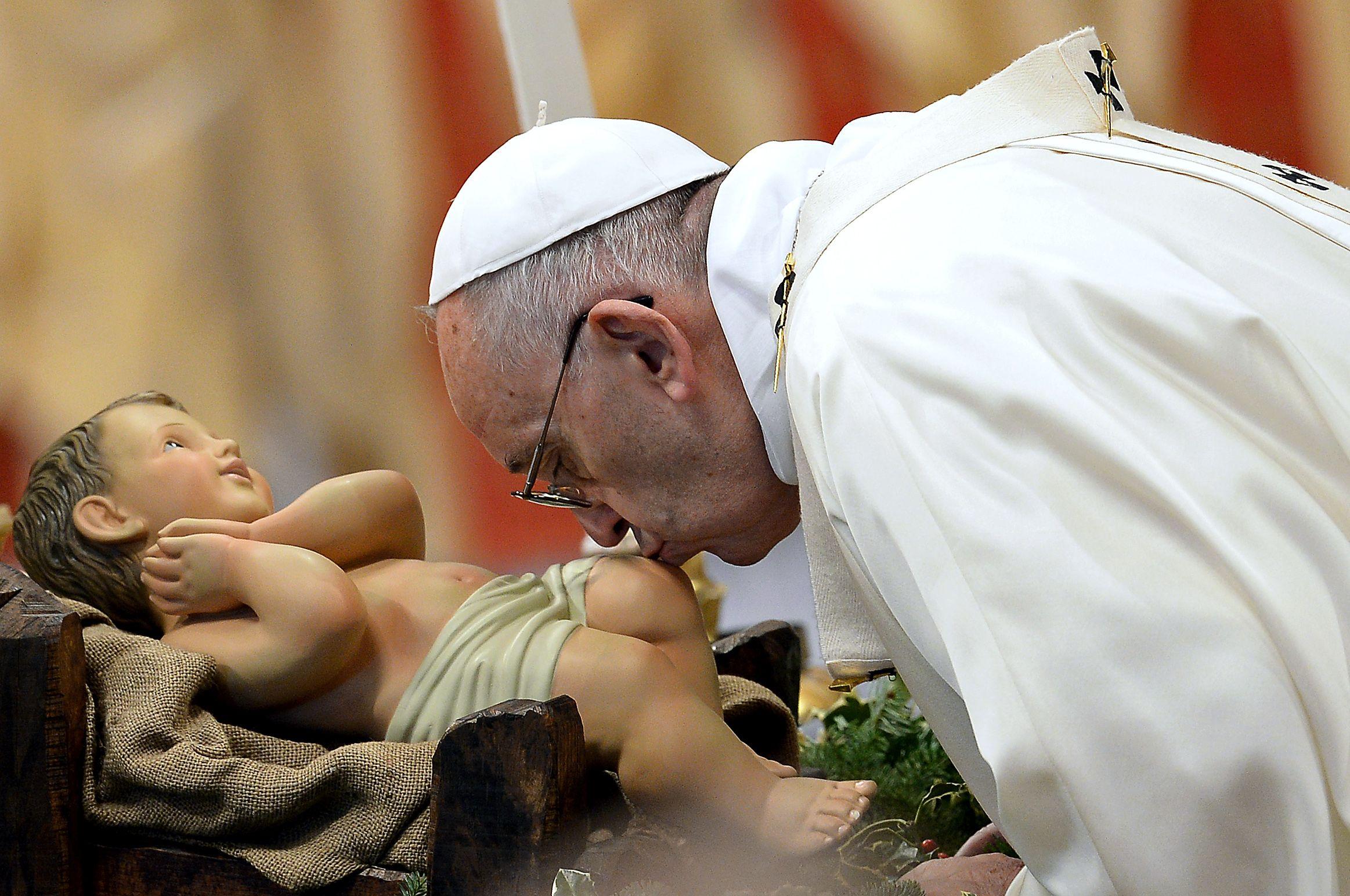 "Dies ist keine gute Übersetzung (...) Ein Vater tut das nicht. Ein Vater hilft mir, sofort wieder aufzustehen. Wer in Versuchung führt, ist Satan." (Stellungnahme zu dem Satz "Und führe uns nicht in Versuchung" im Vaterunser, Dezember 2017)