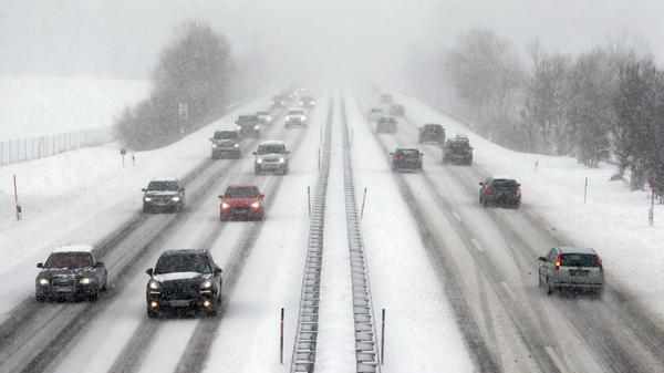...gerade der Reiseverkehr am Ende der Weihnachtsferien ist dadurch erheblich beeinträchtigt.
