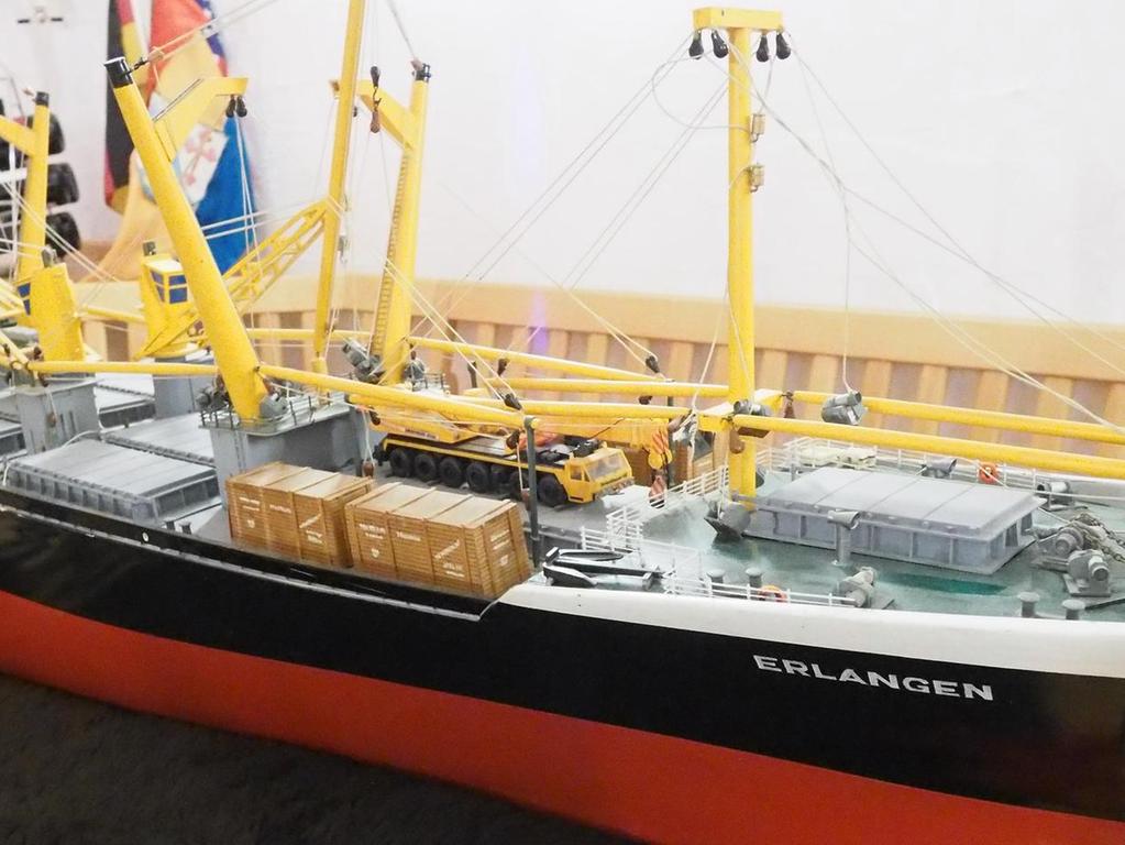 Heiß auf Dampfer: Röttenbacher liebt Schiffsmodelle
