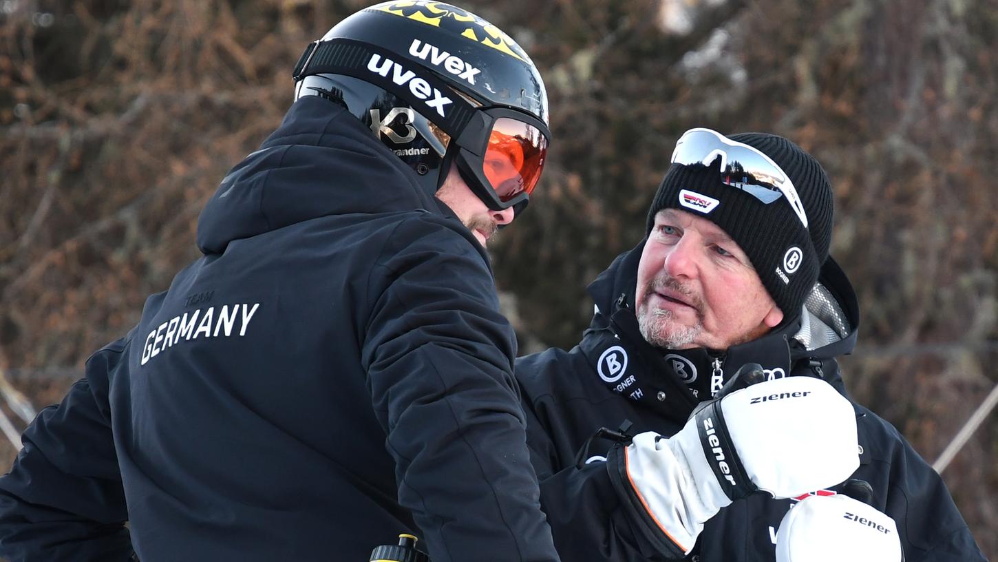 Ab auf die Piste! Beim Club, dem sich der ehemalige Ski-Bundestrainer Mathias Berthold nun anschließt, soll das Motto Aufstieg statt Abfahrt lauten.