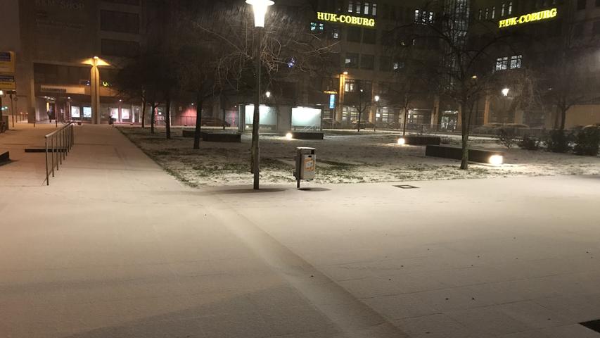 Plötzlich weiß: Neuschnee verzückt Nürnberg und die Region