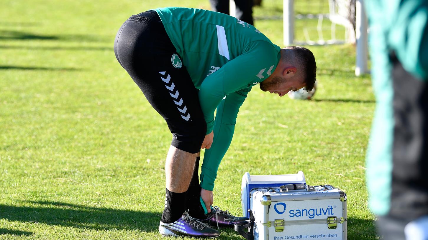 Schnürt sich die Stiefel Richtung Bundesliga: Maxi Wittek hat beim Kleeblatt Großes vor. Schnürt sich die Stiefel Richtung Bundesliga: Maxi Wittek hat beim Kleeblatt Großes vor.
