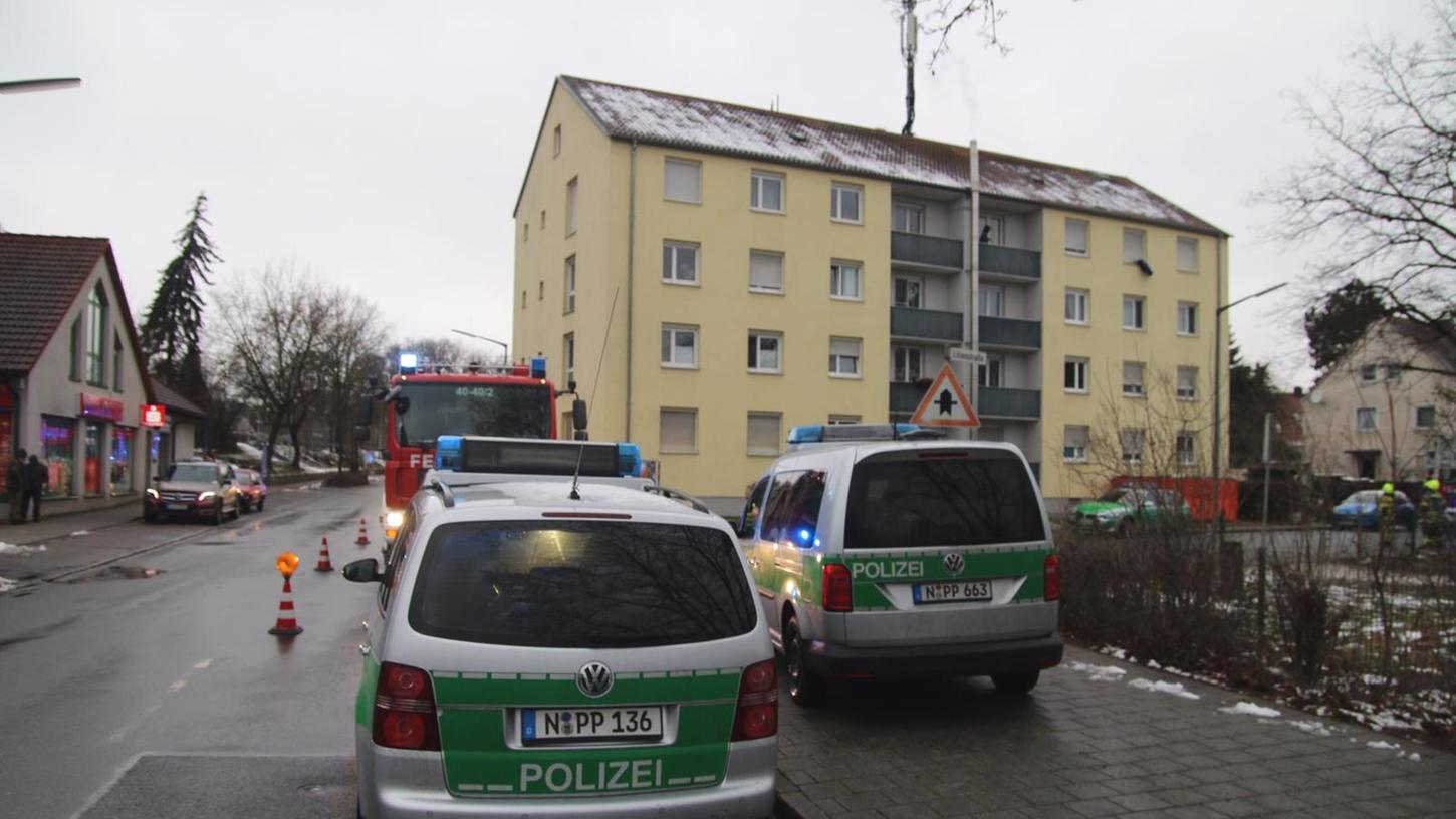 Ein Großaufgebot an Rettungskräften war am Samstagnachmittag in der Lilienstraße im Einsatz.