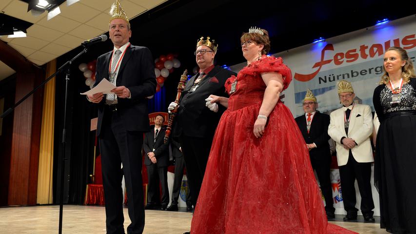 Prinzenpaar gekrönt: Nürnberger Narren gehen in die heiße Phase