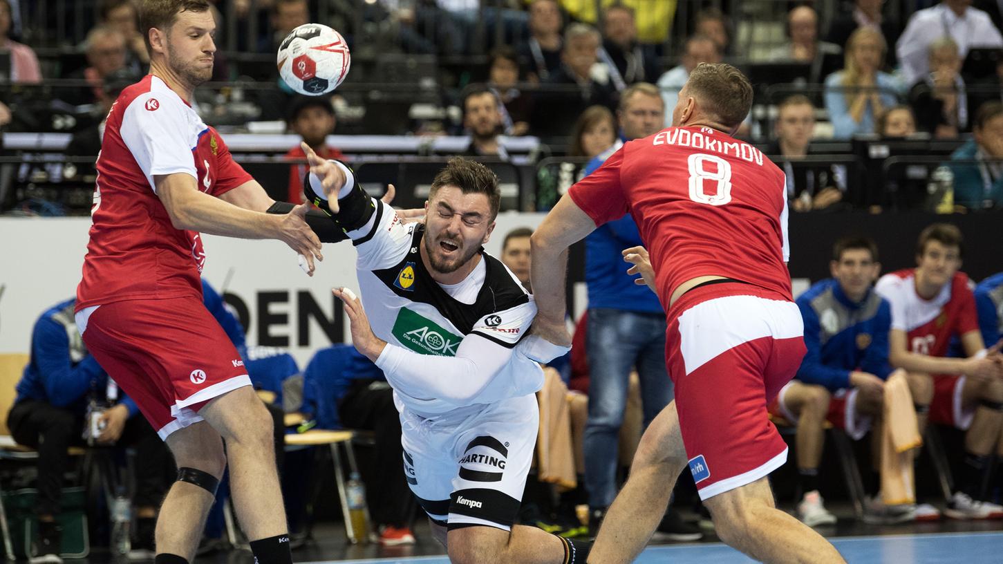 Für Jannik Kohlbacher und die deutsche Handballnationalmannschaft reichte es gegen Russland nur zu einem Remis.