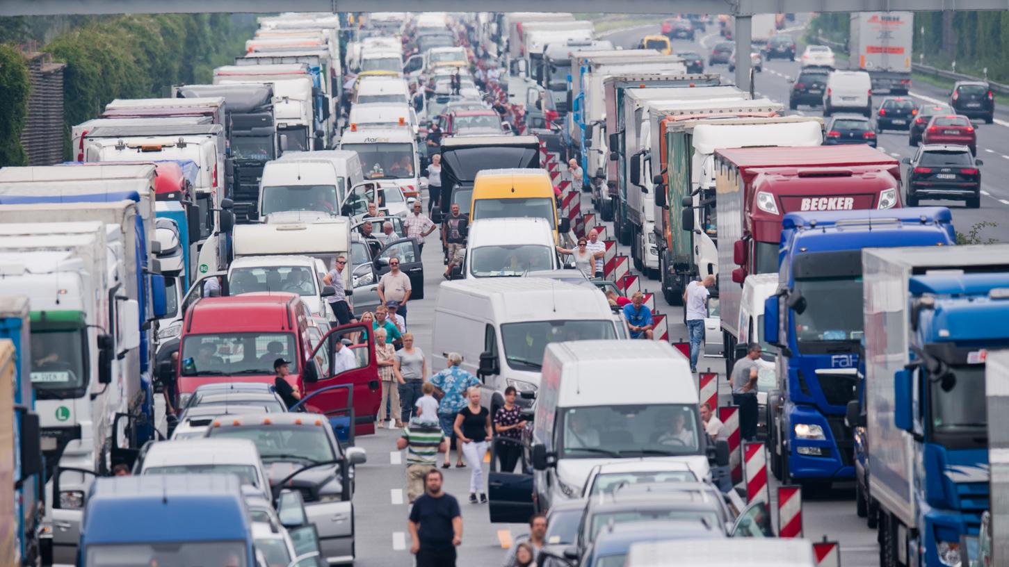 Länger und öfter: Stau-Rekord auf den Autobahnen