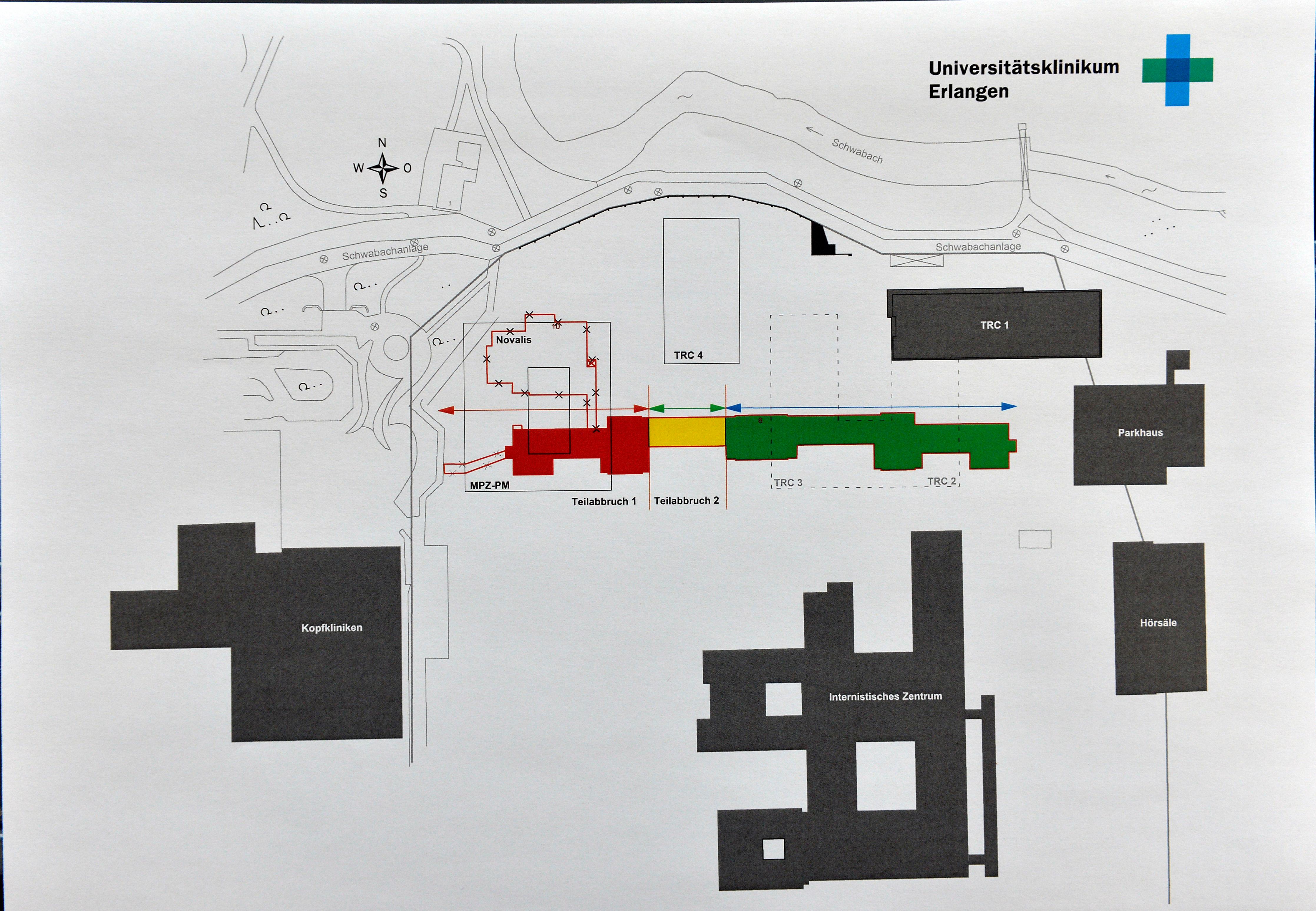  Der Kompromissvorschlag sah einen Teilabriss des historischen Klinikbaus vor (rot und gelb gekennzeichnet), der restliche Teil sollte erhalten bleiben. Mittlerweile soll aber auch der grün gekennzeichnete Teil bis auf einen kleinen Rest am östlichen Ende des Kopfbaus fallen.