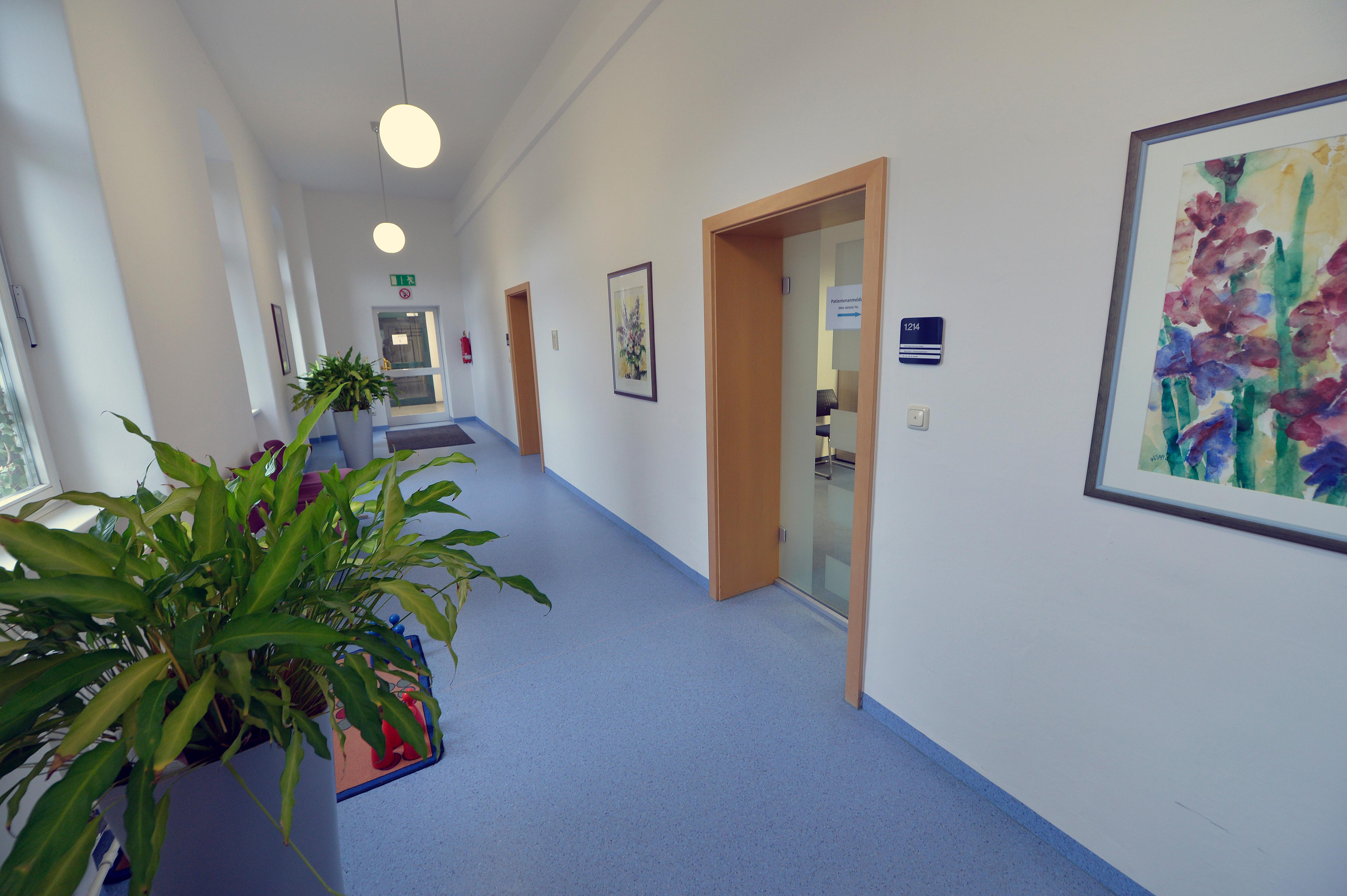 Hell und freundlich zeigt sich der nördliche Kopfbau der ehemaligen Hupfla im Innern.