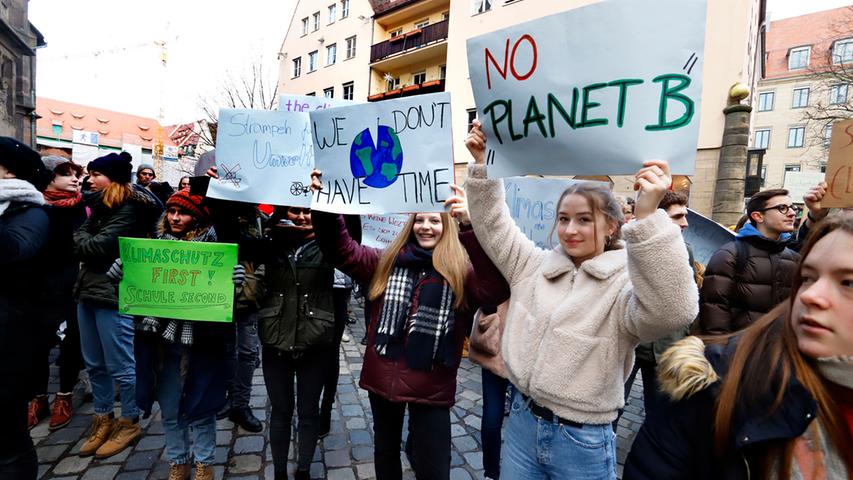 Schülerstreik für den Klimaschutz: Demonstration mitten in Nürnberg