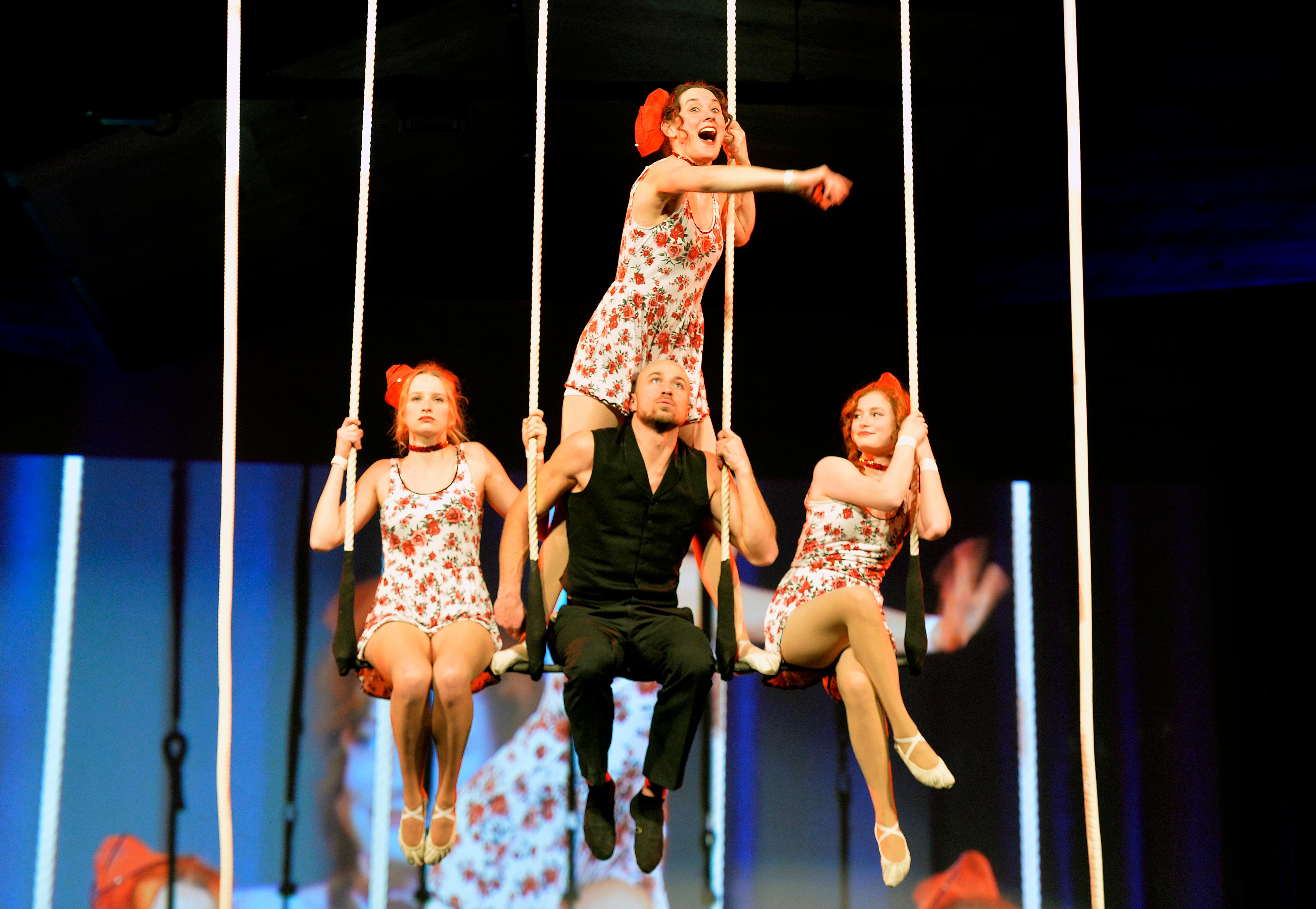 Für ein phantastisches Rahmenprogramm sorgte das Münchner Sporttheater Ensemble.