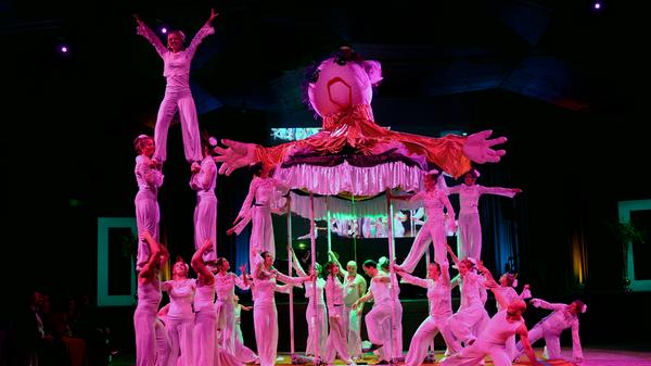 Der krönende Abschluss: eine weitere Show des Münchner Sporttheaters.