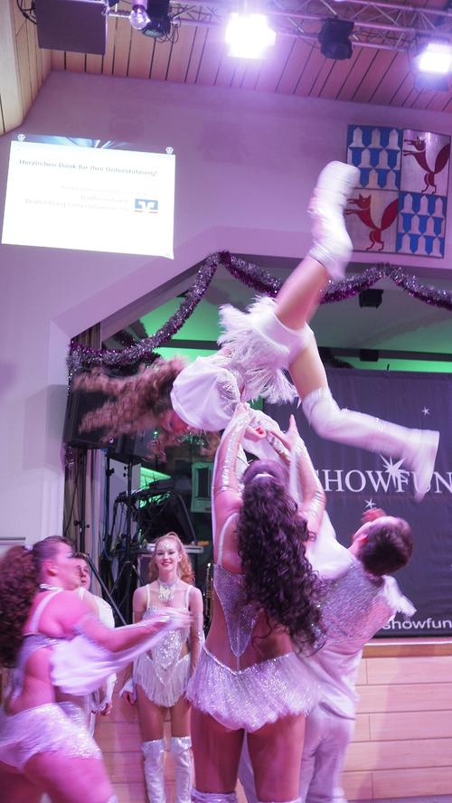 Weltmeisterliche Akrobatik der Showfunken Taufkirchen in Treuchtlingen
