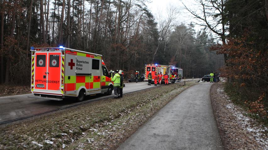 Frontalkollision bei Ansbach: 23-Jährige lebensgefährlich verletzt