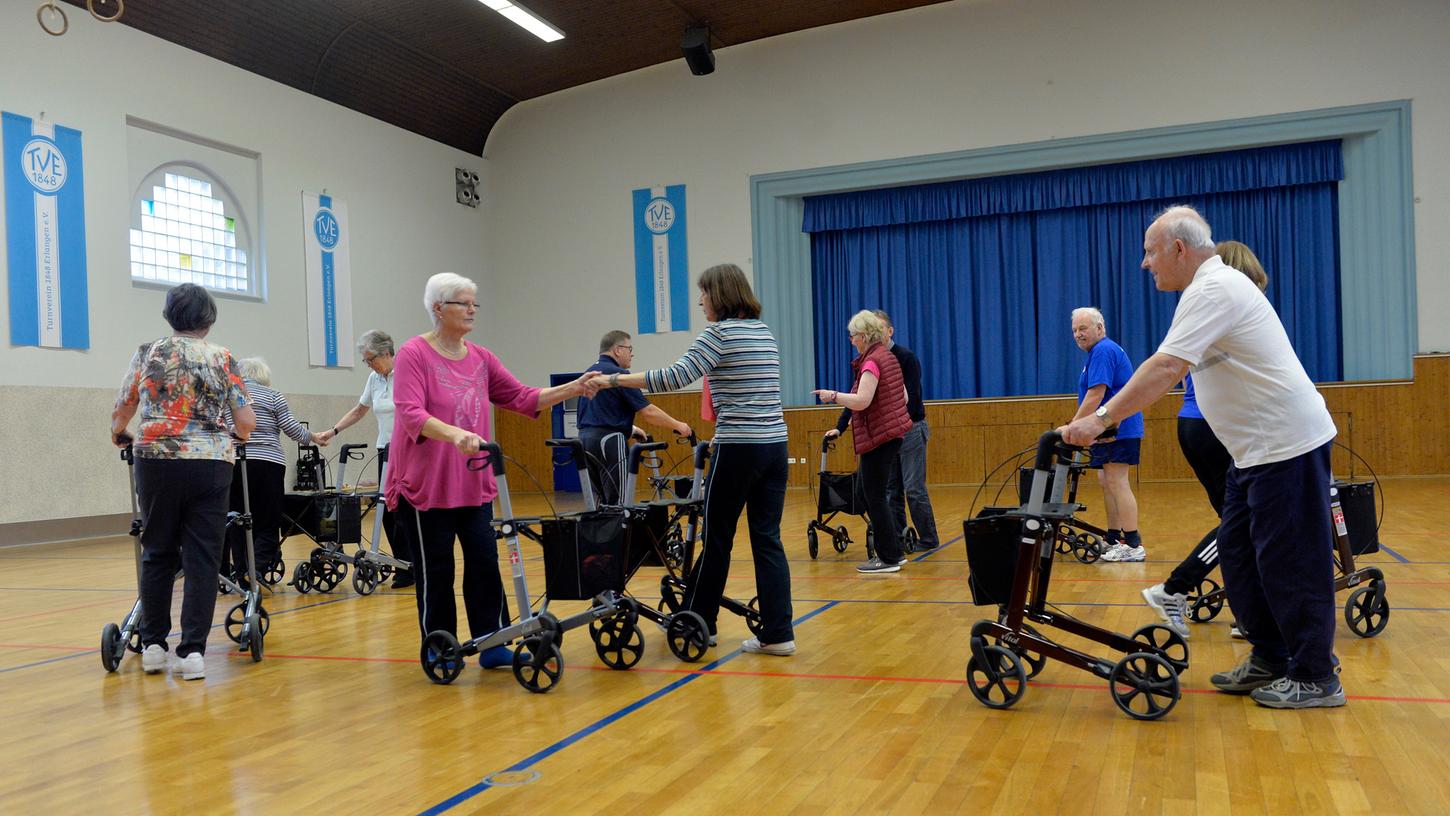 Und so sieht das aus bei der Rollator-Sportgruppe des Turnvereins. Und so sieht das aus bei der Rollator-Sportgruppe des Turnvereins.