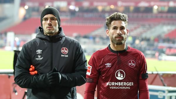 Um 17.21 Uhr heißt es dann: Aus und vorbei, Hertha siegt mit 3:1 in Nürnberg und hinterlässt frustrierte Gastgeber, die sich...