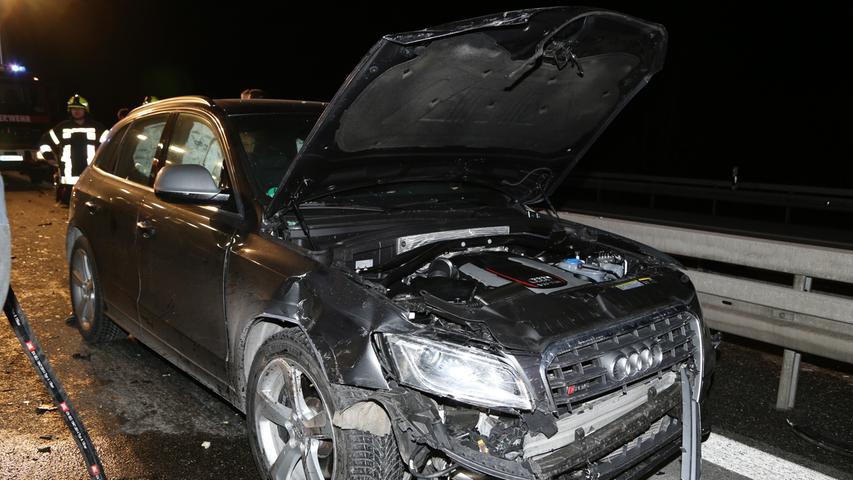Mit stehendem Auto kollidiert: 44-Jähriger stirbt auf A93