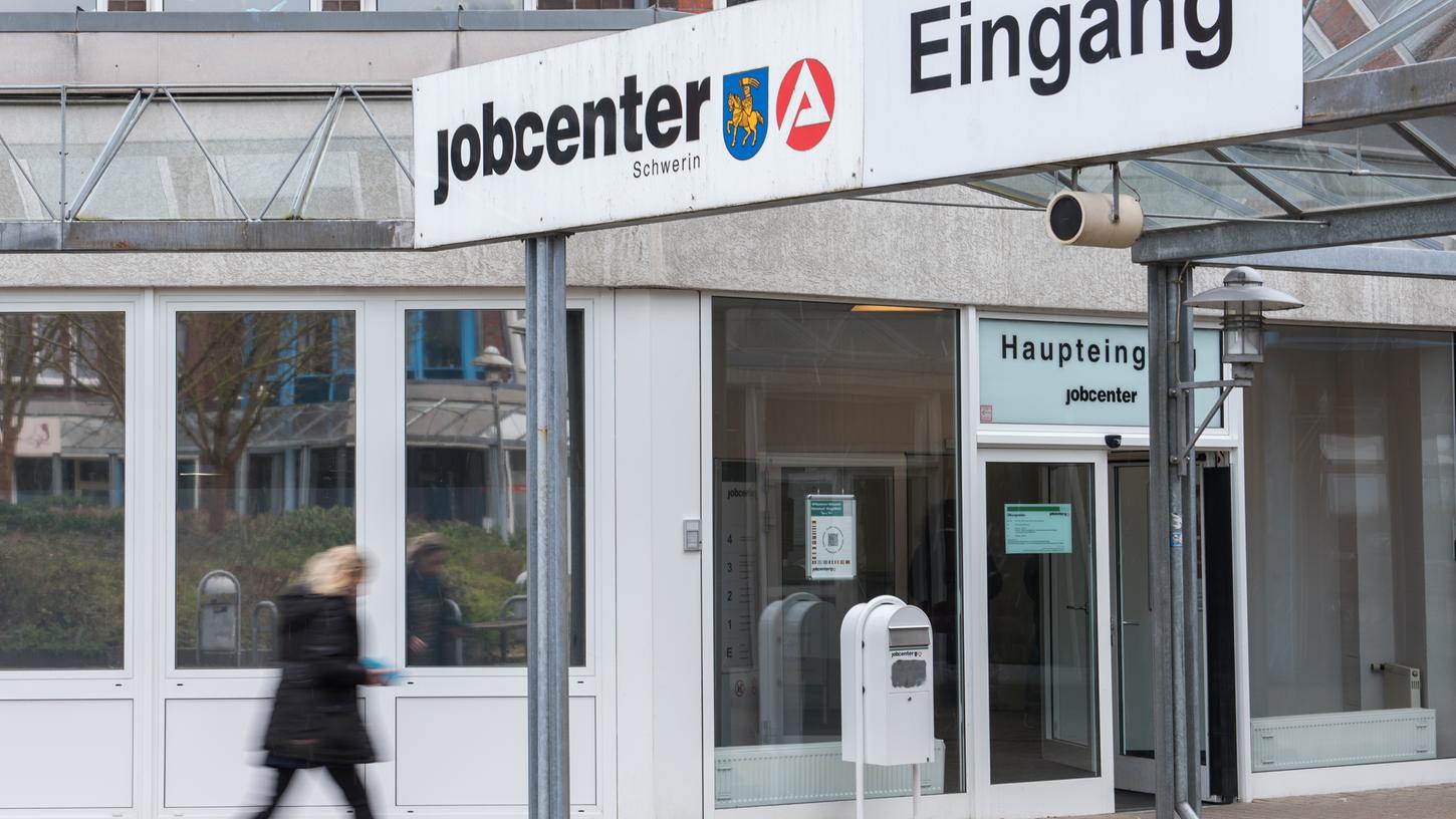 In der Oberpfalz und in Niederbayern zählten die Arbeitsagenturen im Vergleich zum Vorjahreszeitraum mehr Arbeitslose.