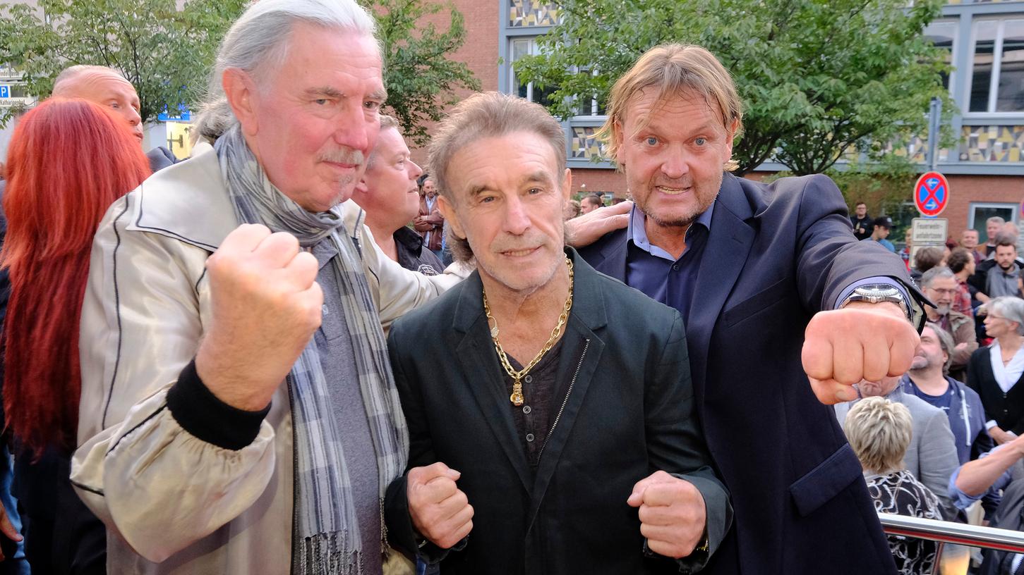 2017 war die Premiere von "Macho Man 2" im Cinecitta in Nürnberg. Hier zu sehen sind der Schauspieler Michael Messing, Ex-Boxer René Weller und Bodyguard Peter Althof (v. l.).