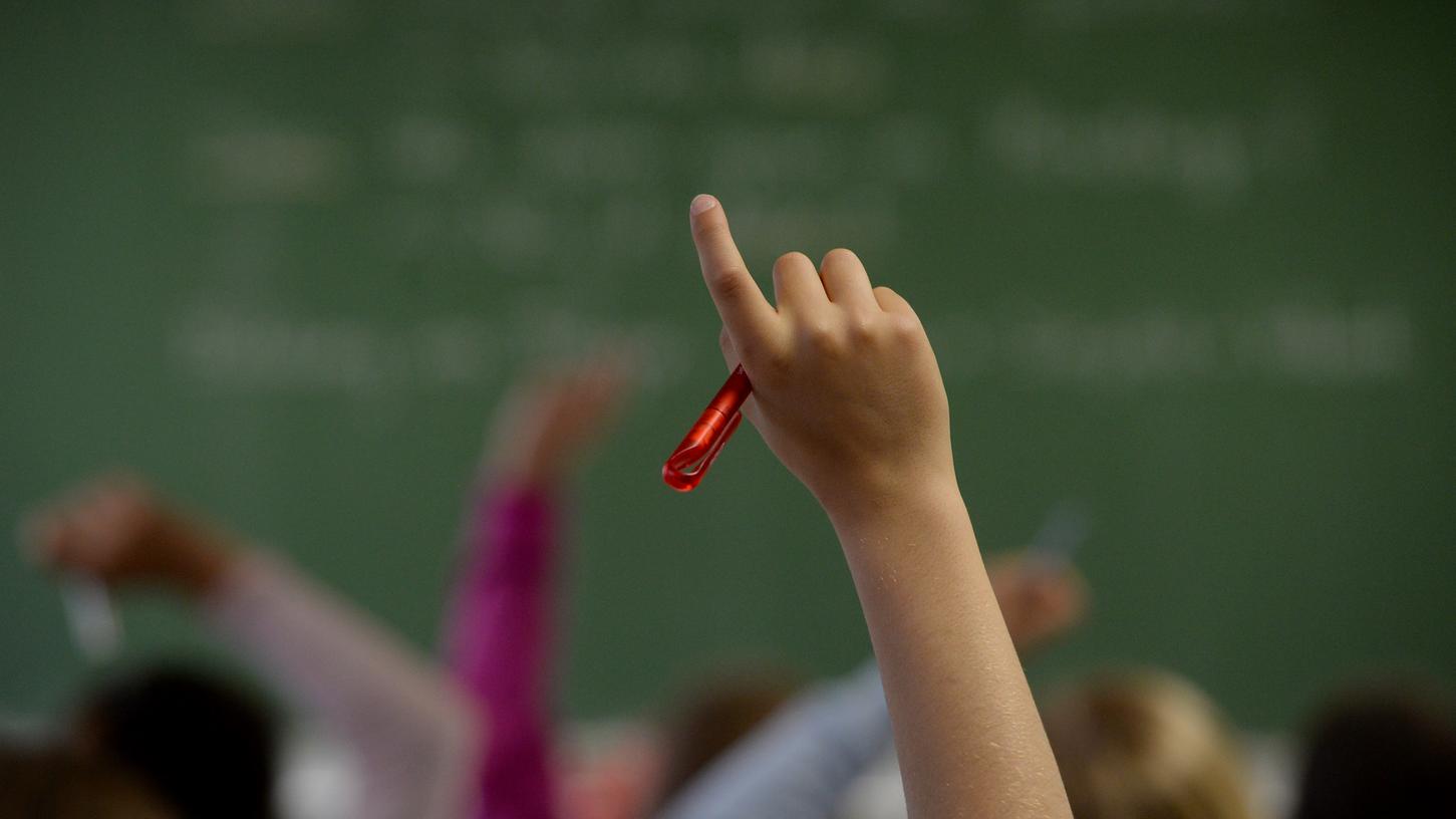 In den Schulen der Region findet ab sofort wieder Präsenzunterricht statt. In den Schulen der Region findet ab sofort wieder Präsenzunterricht statt.