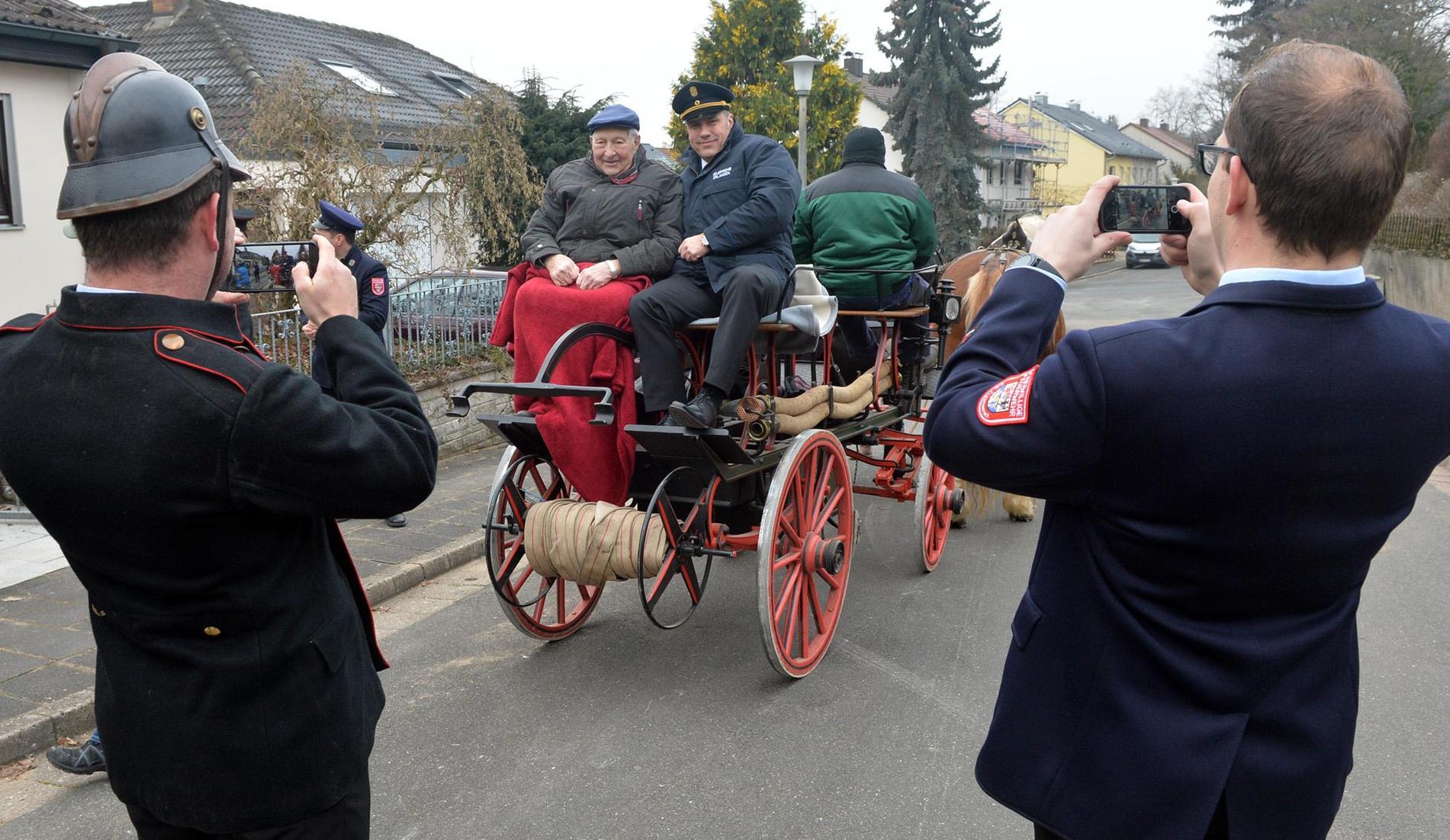 Feuerwehr in Erlangen feiert einen großen Geburtstag  Nordbayern