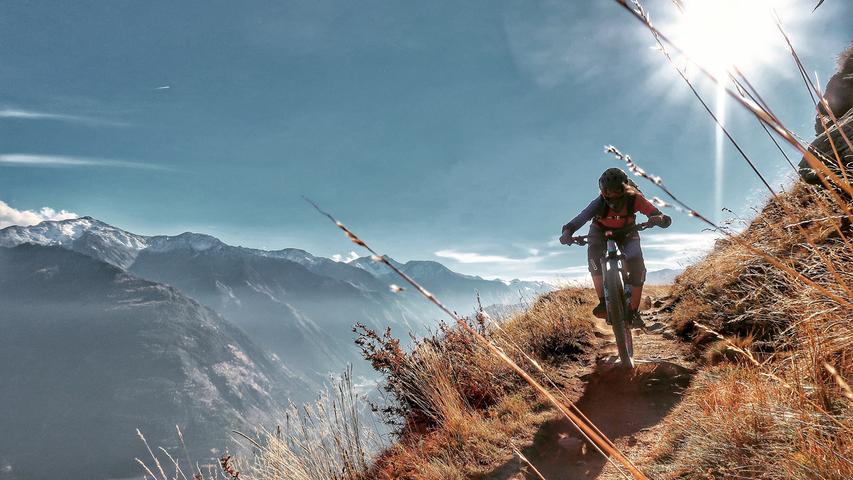 "Meine schönsten Abenteuer sind die, die ich auf meinem Mountainbike und an der Seite meines Mannes erlebe. Wie hier auf den Trails in Südtirol." Stimmen: 34.