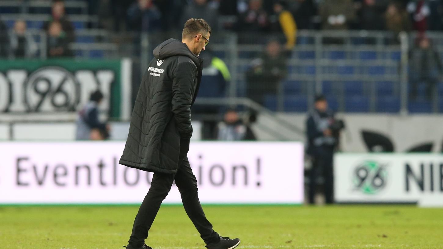 Nun muss er gehen: Nach der Niederlage in Hannover hat sich der 1. FC Nürnberg von seinem Trainer Michael Köllner getrennt.