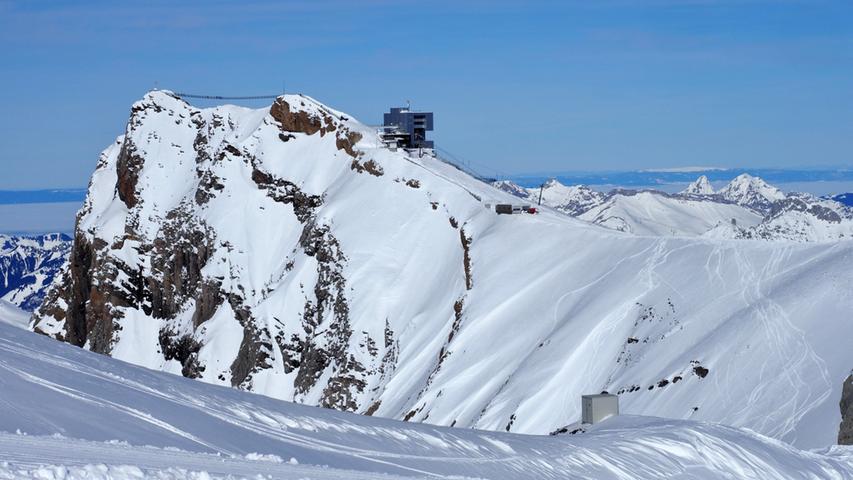 Die futuristisch anmutende Bergstation Glacier 3000.