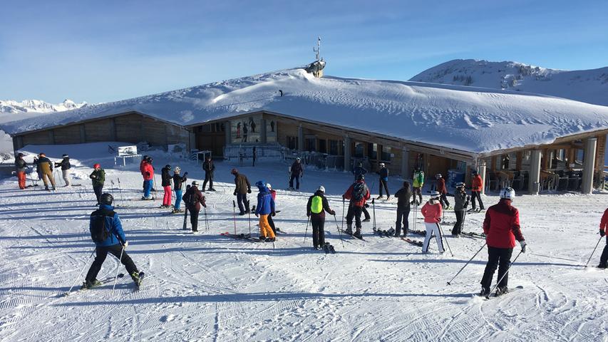 Auch im abwechslungsreichen Skigebiet Saanenmöser hält sich im Februar der Ansturm in Grenzen.