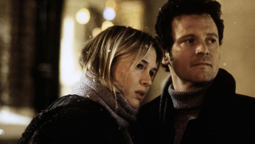 Die erste Verfilmung der Helen-Fielding-Buchreihe um die fiktive Mittdreißigerin Bridget Jones war der Auftakt für eine immens erfolgreiche Filmreihe. Die titelgebende, übergewichtige Single-Frau ist frustriert, weil sie noch immer alleinstehend ist und beschließt am Neujahrstag, dies zu ändern. In einem Tagebuch hält sie ihre Versuche abzunehmen und das Rauchen aufzugeben fest, genauso wie ihr Bemühen, einen Mann kennenzulernen. Sie verguckt sich in ihren Chef, kommt mit ihm zusammen, blendet aber seine schlechten Charakterzüge aus. Den Rechtsanwalt Mark Darcy, mit dem ihre Mutter sie verkuppeln wollte und der obendrein mit ihrem Chef verfeindet ist, schloss Bridget dagegen als möglichen Kandidaten aus. Doch bald ändert sich die Konstellation... Die moderne Variante des Romans "Stolz und Vorurteil" glänzt durch ihren Cast aus Renée Zellweger, Hugh Grant und Colin Firth und schenkte vielen Fans der Bücher eine sympathische, liebenswerte und lustige Filmfigur. Einschaltempfehlung für einen feuchtfröhlichen Mädelsabend!