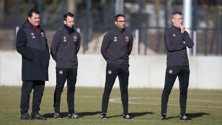 Das neue Trainerteam des 1. FC Nürnberg in einem Bild zusammen eingefangen.