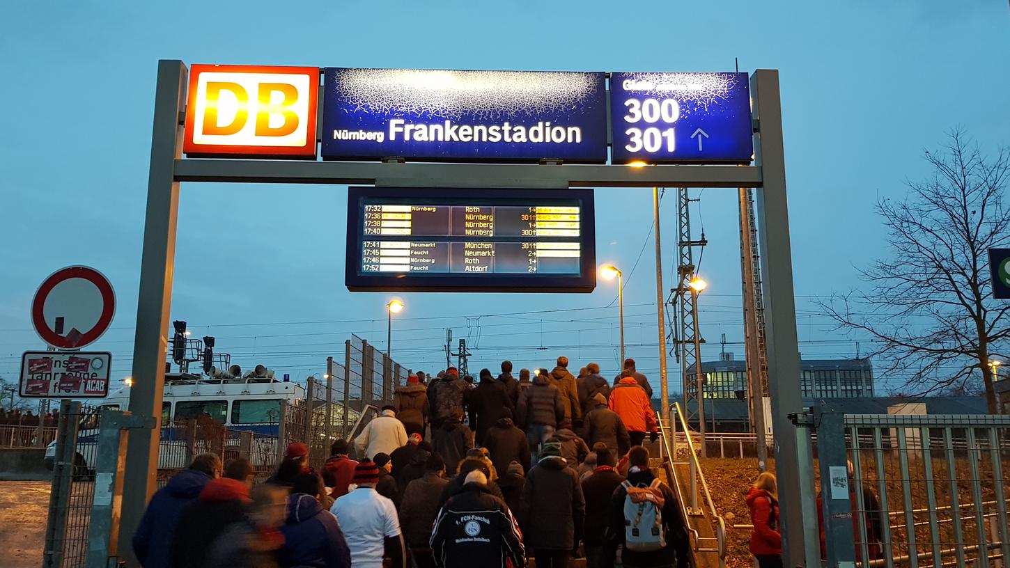 Der tödliche Vorfall an der S-Bahn-Station Frankenstadion hat eine Debatte über die Sicherheit am Bahnsteig entfacht.