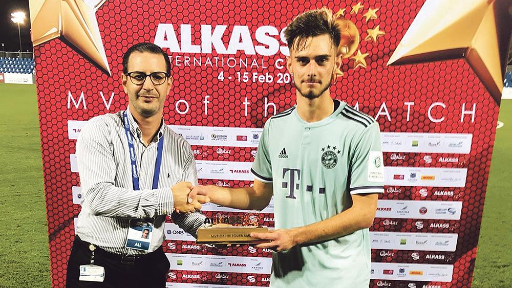 Besonderes Fußball-Erlebnis: Luca Denk mit dem FC Bayern in Doha