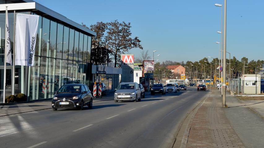Im Bereich der Straßenerneuerungen steht ab März der Ausbau der Günther-Scharowsky-Straße an. Die Bauarbeiten dauern voraussichtlich bis Dezember. 