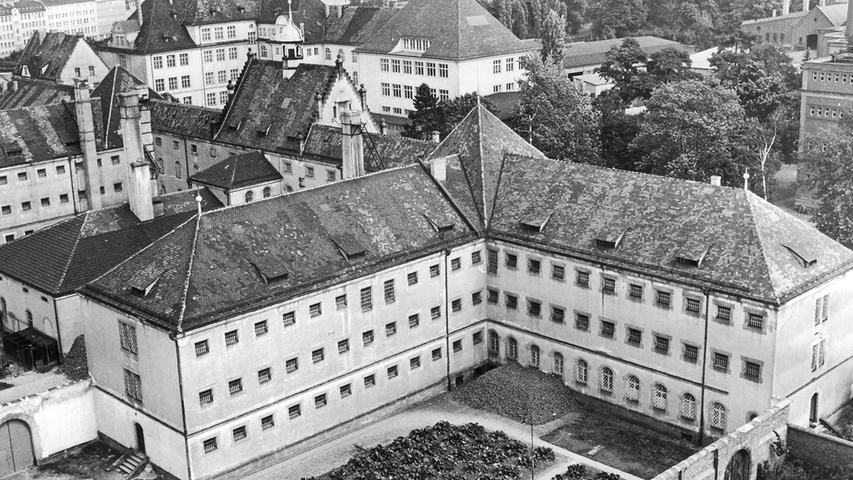 5653 Häftlinge "durchliefen" im Vorjahr die Untersuchungshaftanstalt an der Bärenschanzstraße.  Hier geht es zum Artikel vom 21. Februar 1969: Es wird wieder mehr verhaftet.
