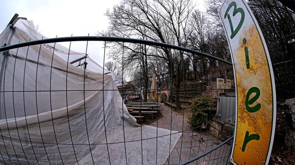 Seit 2017 Jahren wird in verschiedenen Schritten das Erlanger Bergkirchweih-Areal saniert und vor allem an gültige Sicherheits-Standards angepasst.