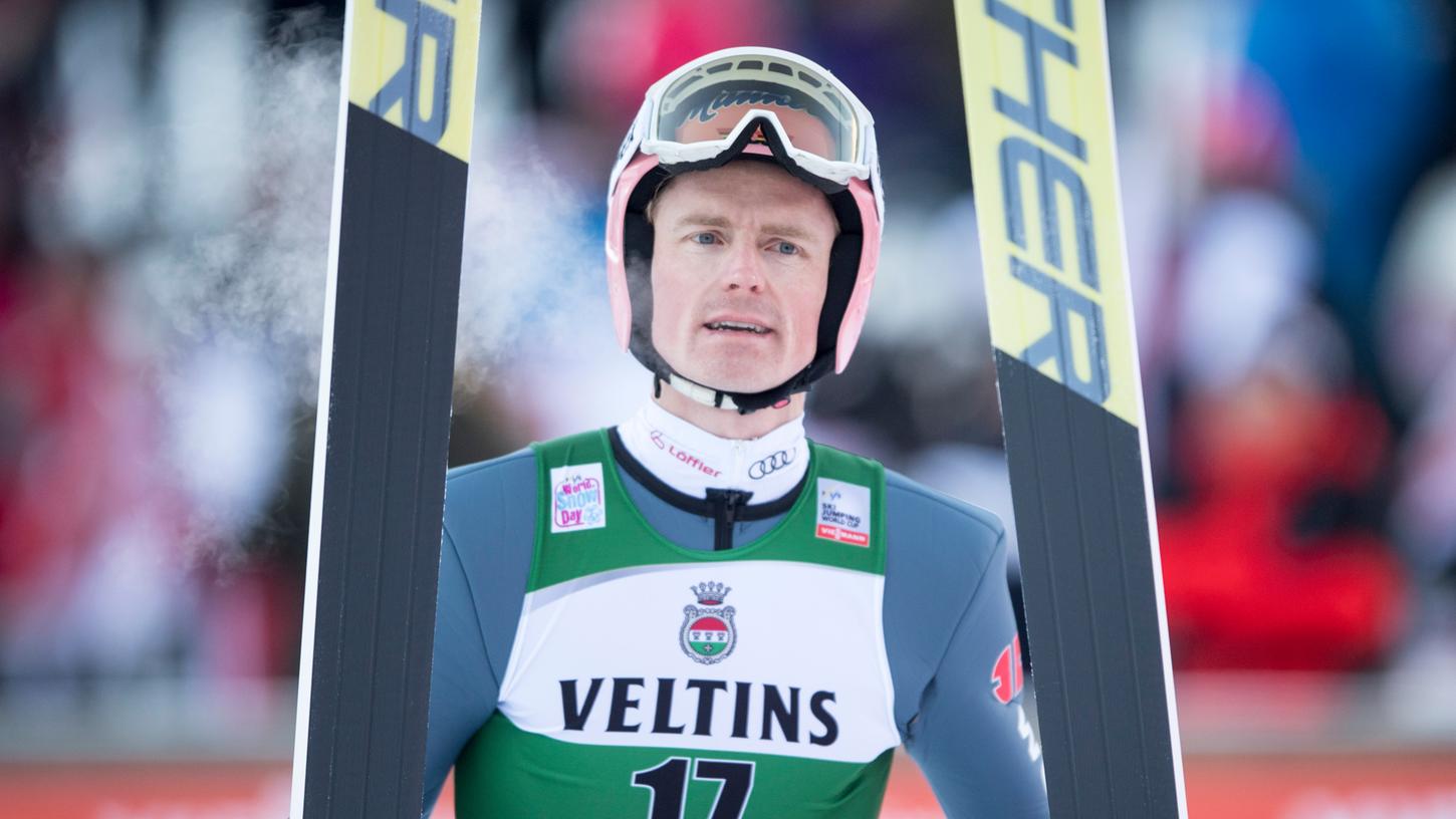 Skispringer Severin Freund muss seinen ursprünglichen Plan wegen einer Miniskus-OP ändern und sein Comeback auf Oberstdorf 2021 verschieben.