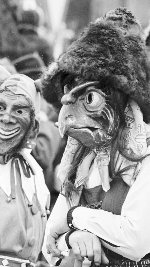 ...und aus Wattens in Tirol kamen die Zottler und Hexen nach Nürnberg. Mit ihren schauerlichen Masken repräsentierten sie das Fastnachtsbrauchtum aus den Alpenländern.