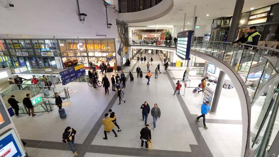 "Ganz viele schreien danach": Dieses neue Geschäft schließt im Nürnberger Hauptbahnhof eine Lücke