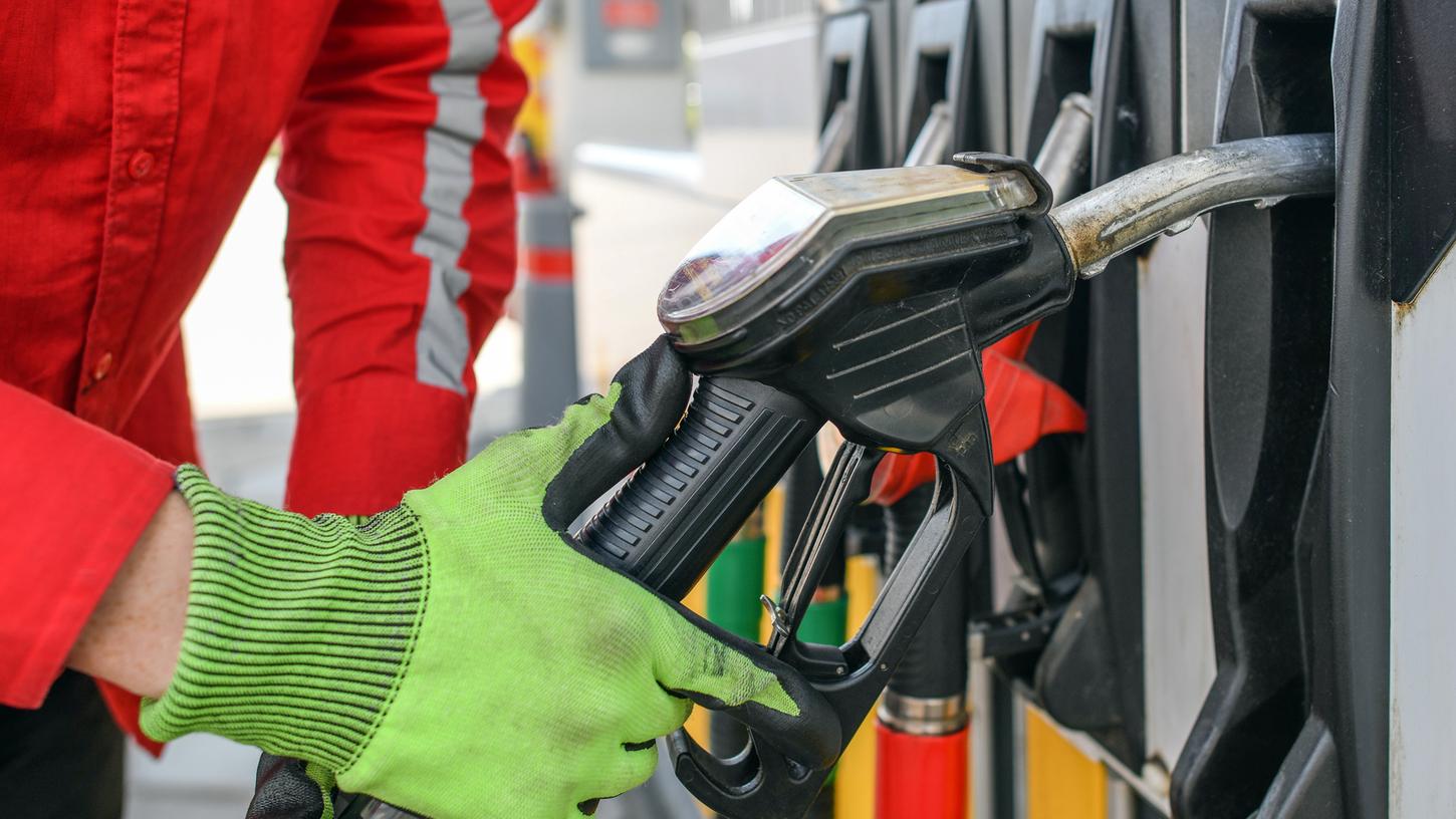 Im Diesel-Preis-Vergleich der 20 größten Städte in Deutschland, ist Nürnberg am teuersten. Im Diesel-Preis-Vergleich der 20 größten Städte in Deutschland, ist Nürnberg am teuersten.