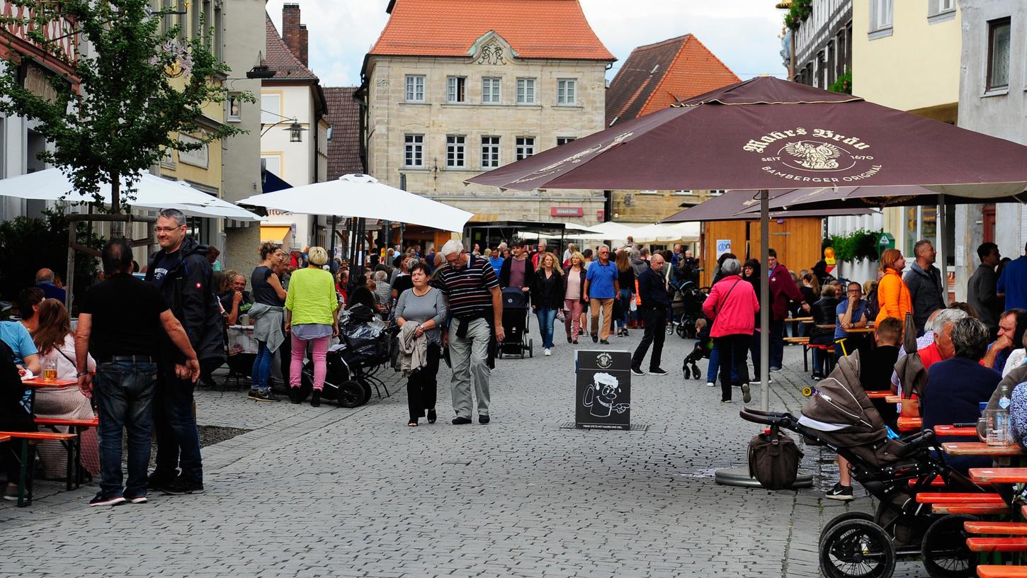 2018 wurde das Anstattfest als Ersatz für das Altstadtfest gefeiert. Für 2019 wurde ein neues Fest ins Leben gerufen: Forchheimer Stadtfest, ohne den Untertitel 2018 wurde das Anstattfest als Ersatz für das Altstadtfest gefeiert. Für 2019 wurde ein neues Fest ins Leben gerufen: Forchheimer Stadtfest, ohne den Untertitel