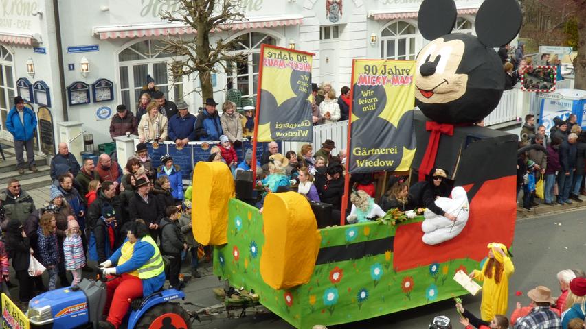 Teletubbies und Micky-Maus: Die Faschingssause in Gößweinstein