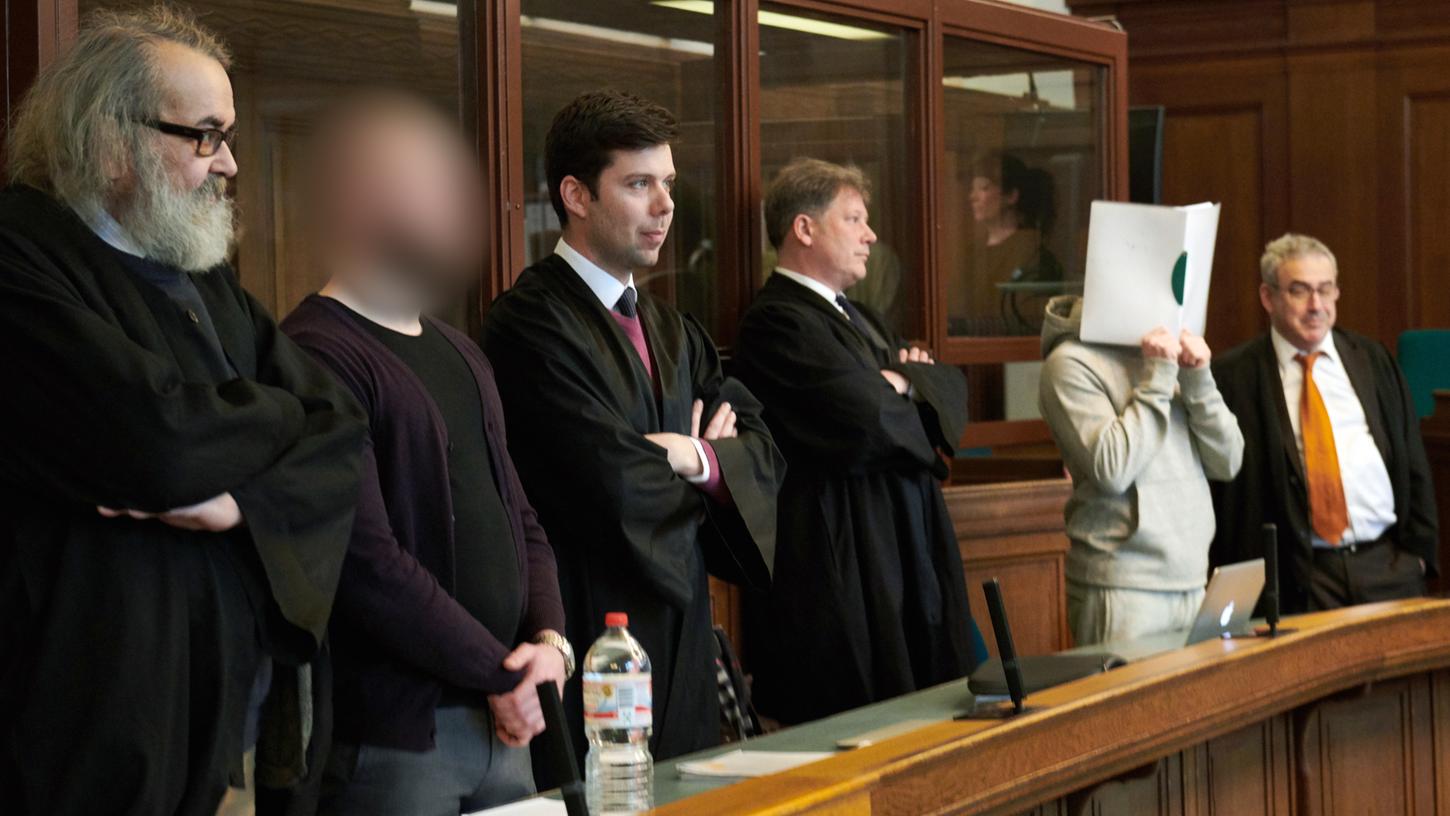 Sind die beiden Männer, die als Ku' damm-Raser bekannt wurden, Mörder? Die Richter des Berliner Landgerichts müssen erneut entscheiden.