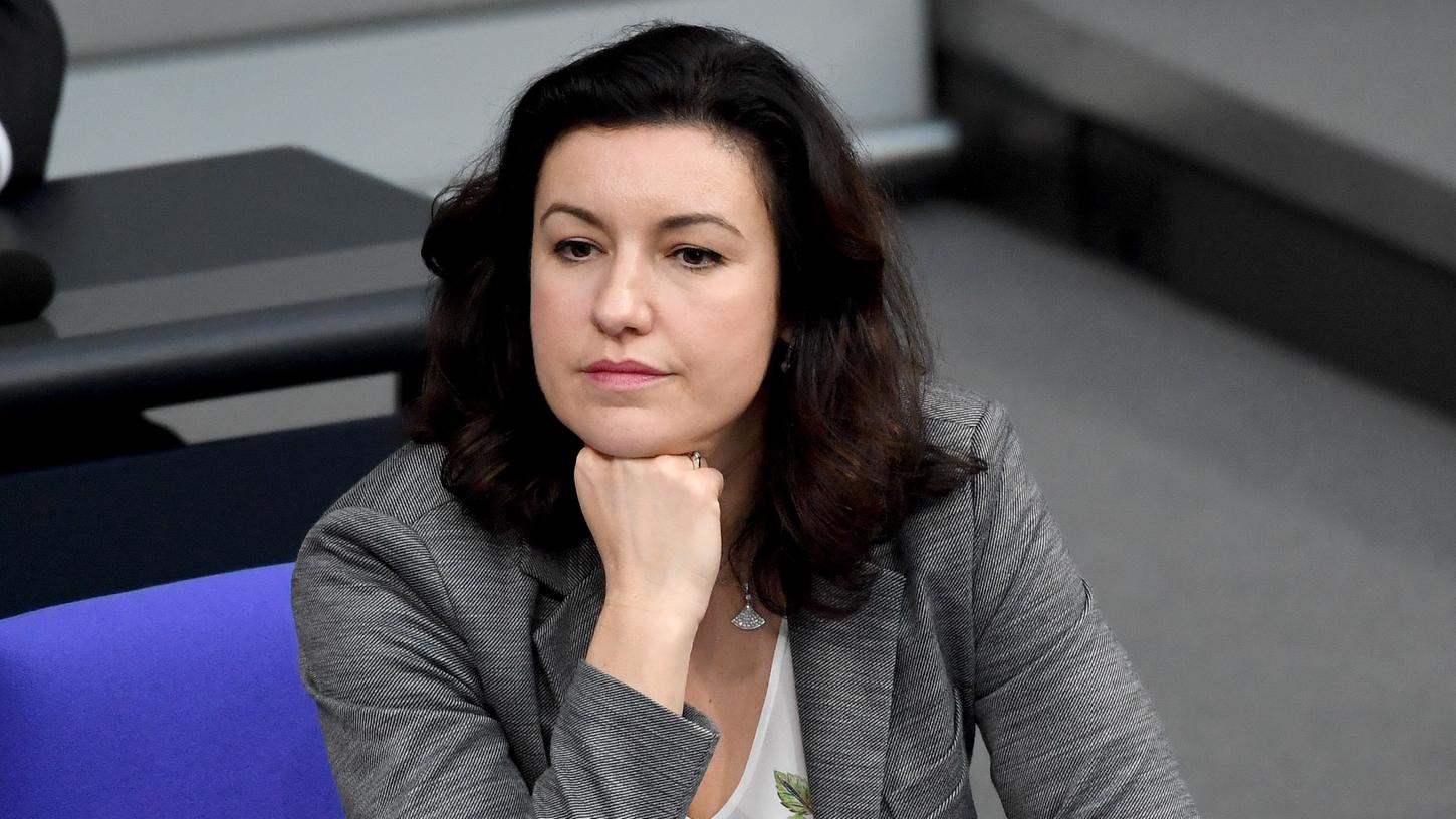 Von gendergerechter Sprache hält CSU-Politikerin Dorothee Bär nicht viel. Von gendergerechter Sprache hält CSU-Politikerin Dorothee Bär nicht viel.