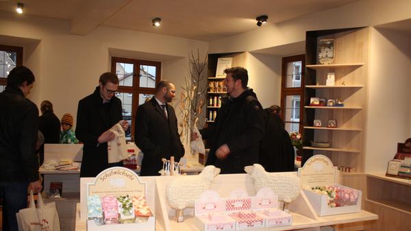 Die Trockenrasengebiete im Hahnenkamm sind ideale Weideflächen für Schafe. Seife aus Schafsmilch ist deshalb eines der regionalen Produkte, die im Klosterladen zu finden sind.